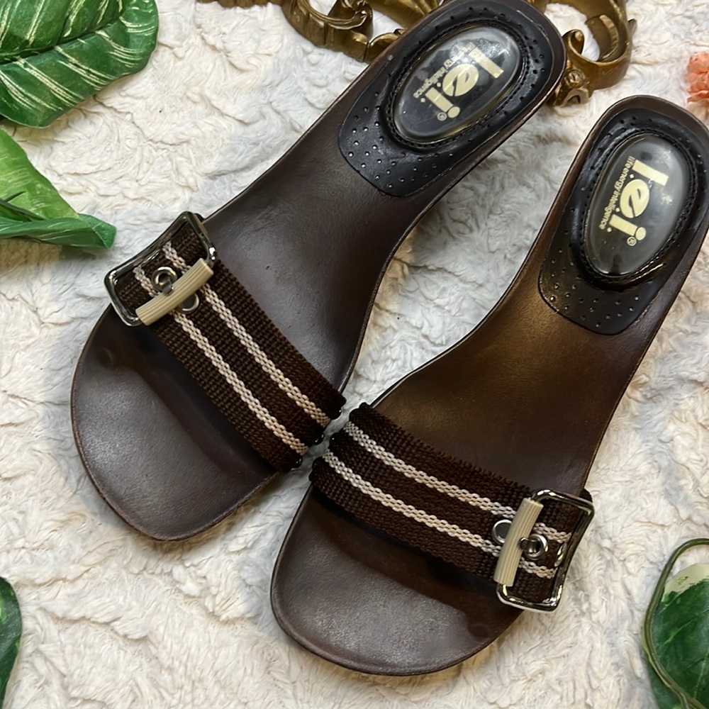 Vintage 90s Y2K LEI Brown Heel Sandals Shoes - Picture 2 of 10